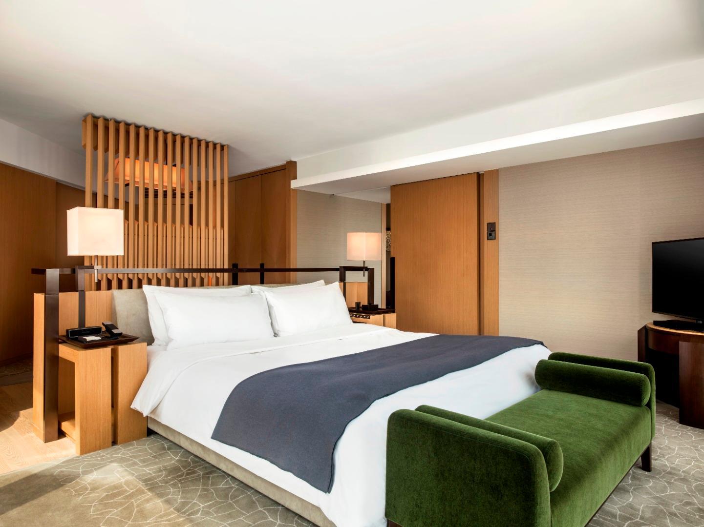 The Upper House 5*